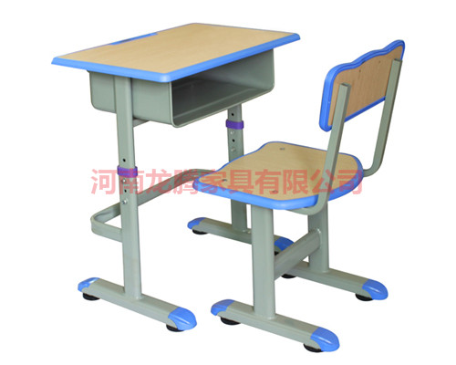 郑州学生课桌椅批发