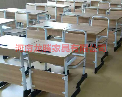 河南学生课桌椅生产厂家