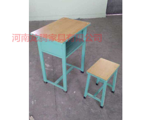 河南课桌凳生产厂家